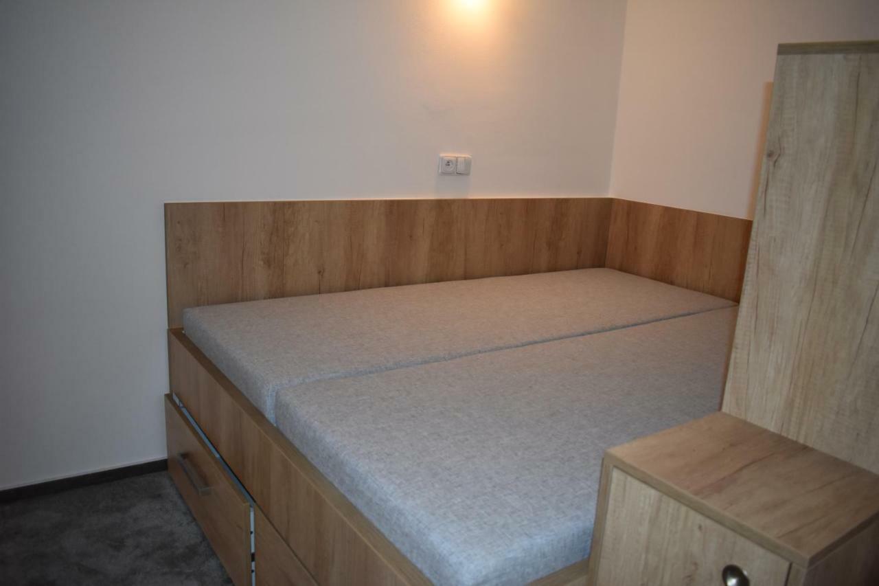 Apartma Fara Loucna nad Desnou Luaran gambar