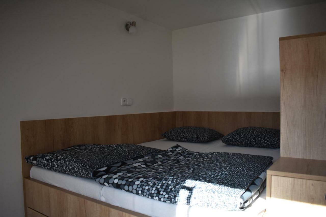 Apartma Fara Loucna nad Desnou Luaran gambar