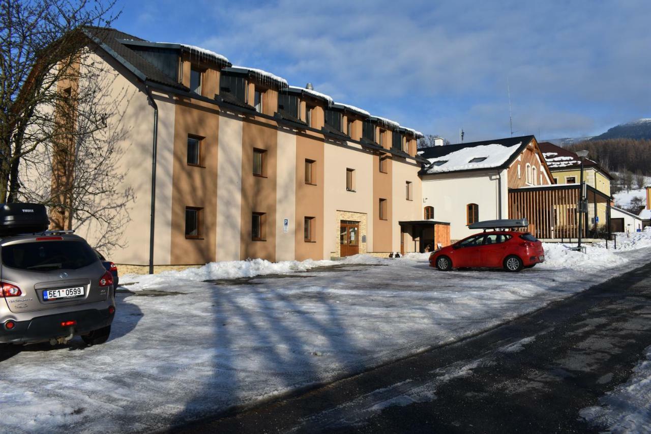 Apartma Fara Loucna nad Desnou Luaran gambar